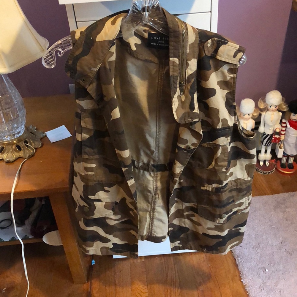 Tan Camo Vest
